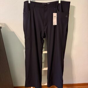 NWT Mountain Hardwear Yumalino Fleece Lined Pants Size 40 Men UPF 50